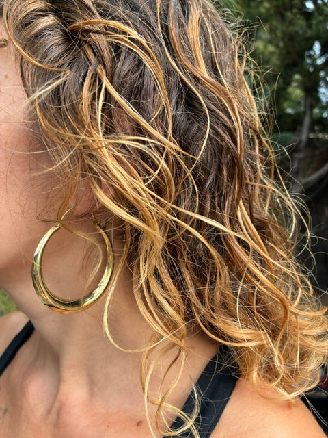 PENDIENTE DE AROS LÍA